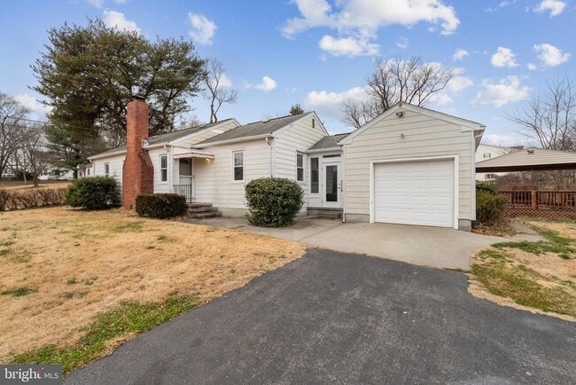 Photo - 1108 Reece Rd