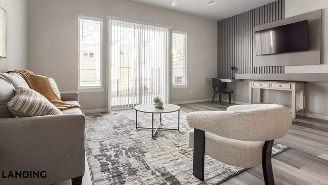 Photo - 3401 Redbud Ln Unit 3405