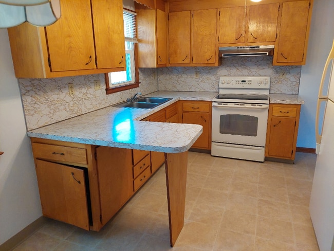 Photo - 62 Briarwood Rd Unit 3