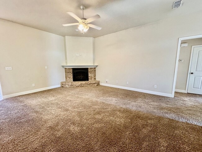 Photo - 5504 110th St