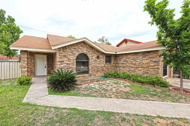 Building Photo - 8761 Augusta Loop