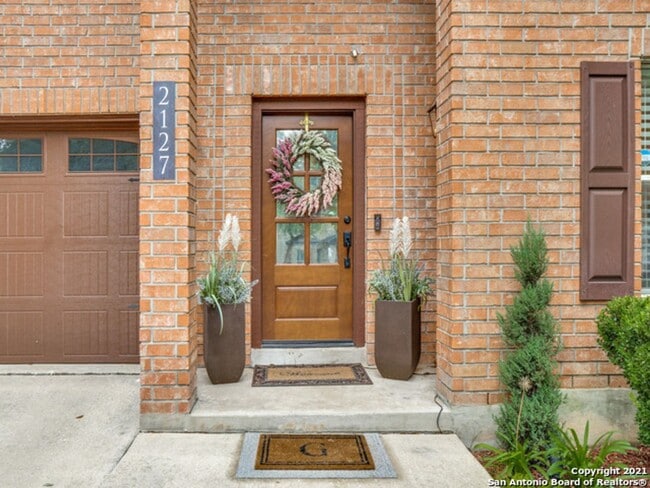 Photo - BEAUTIFULLY RENOVATED 4-BEDROOM HOME IN HUNTINGTON PLACE