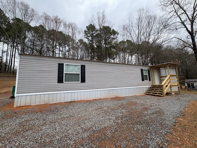 Building Photo - For Rent