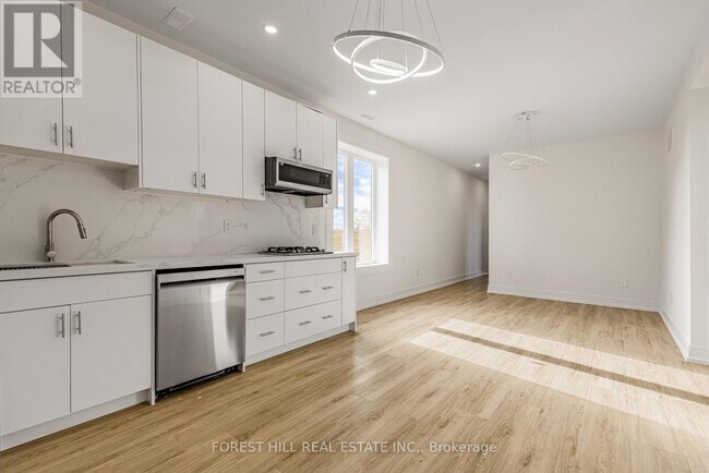 Photo - 171 Cedric Ave Unité 3