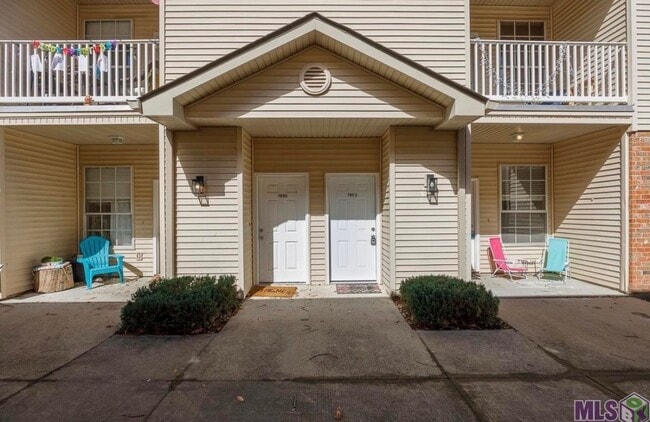 Building Photo - 900 Dean Lee Dr