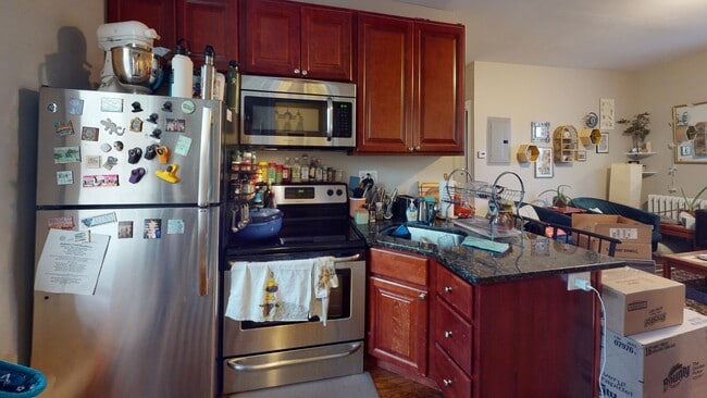 Building Photo - 4 Boylston Pl Unit 2 Rental