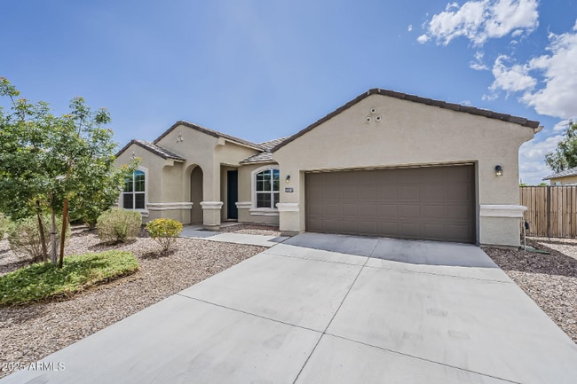 Building Photo - 44587 W Palo Amarillo Rd Rental