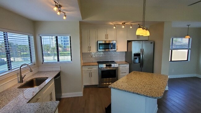 Photo - Oceanfront Poolside 2/2 Condo Unidad 200