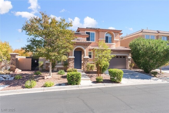 Building Photo - 600 El Loro St