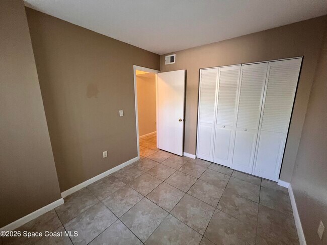 Photo - 1011 Clearmont St NE Unit 107-2