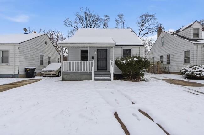 Building Photo - 19318 Harlow Ave