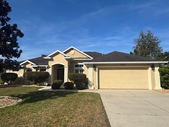 Building Photo - 5303 SW 88 Pl