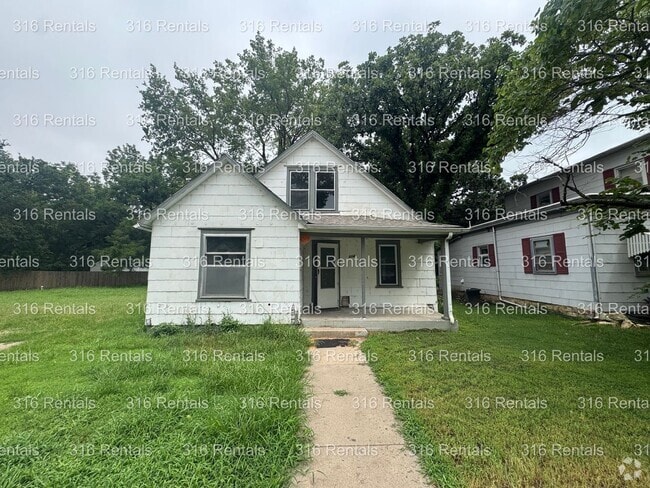 Building Photo - $1095 - 4 bed 1 bath - Single Family Home