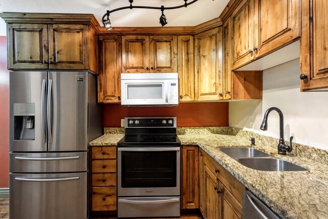 Photo - 438 N Center St Unit 305