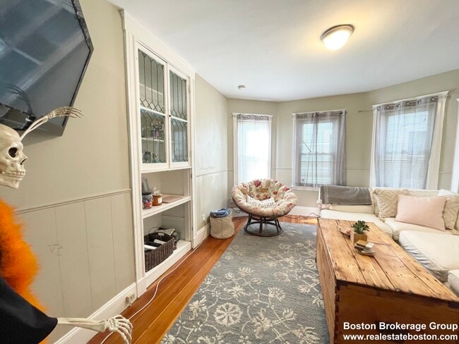 Photo - 9 Taft St Unit 1