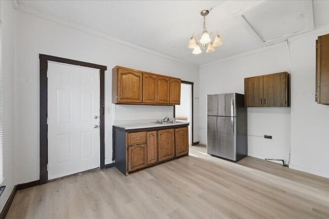 Photo - 53 N 5th Ave