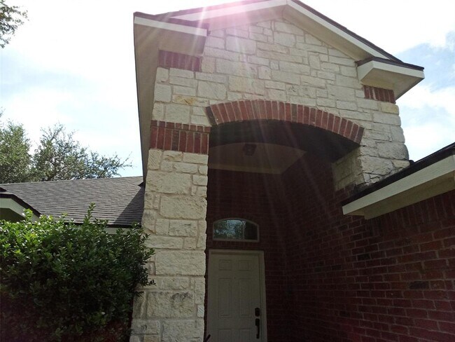 2412 Tumbling River Dr
