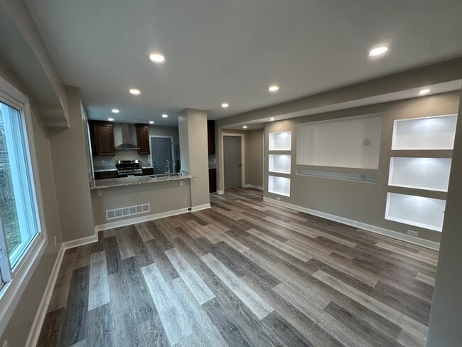 Photo - 3149 S Illinois Ave Unit 3149