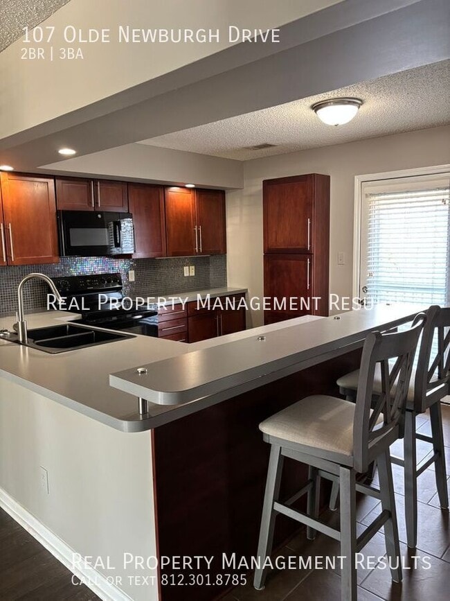 Photo - 107 Olde Newburgh Dr