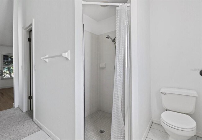 Photo - 5517 Loma Vista Dr E