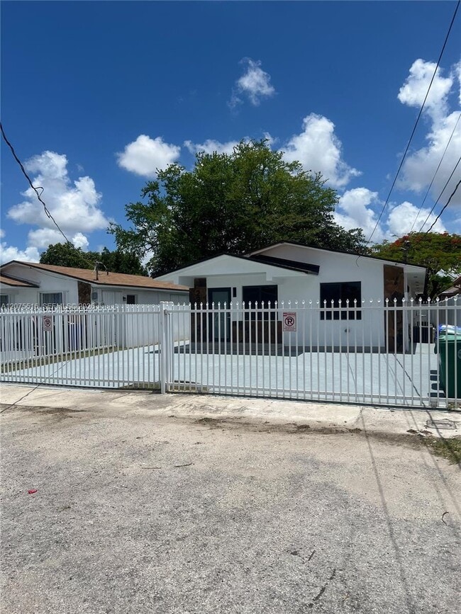 2370 NW 33rd St
