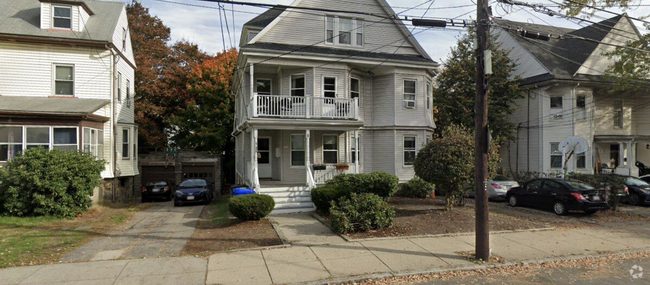 Building Photo - 140 Brooks St Unit #2 Rental