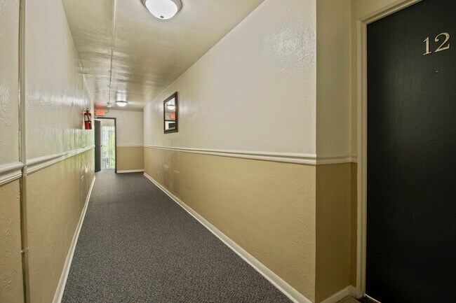 Photo - 1350 Columbine St Unidad 8