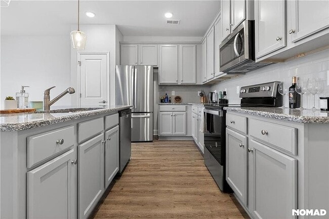 Photo - Luxury 3BR Golf Course Townhome in Chimney Oaks – Resort-Style Living