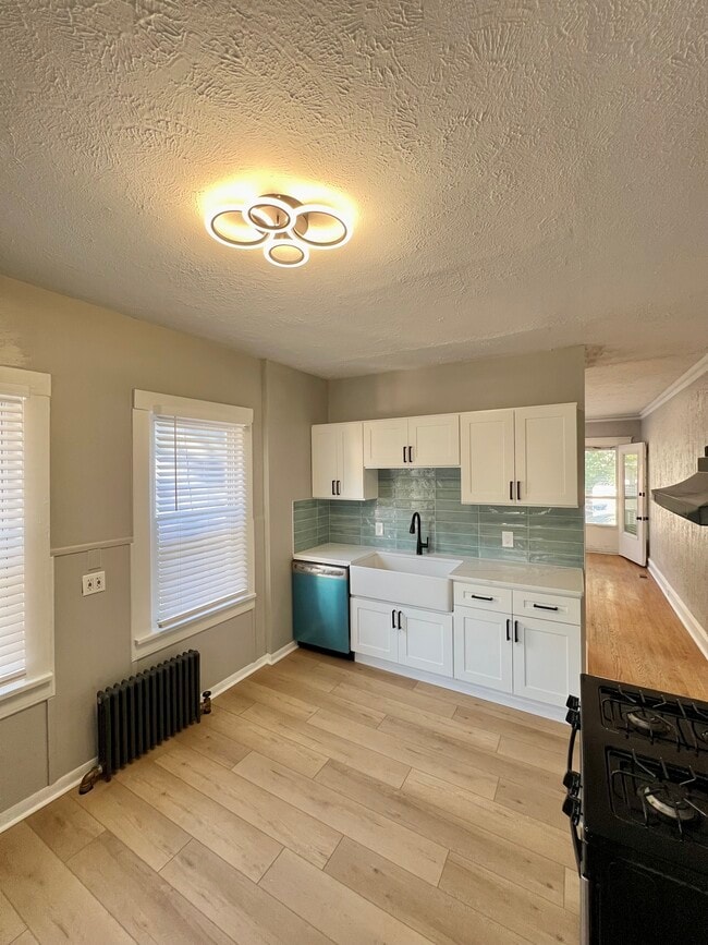 Photo - 1272 Fry Ave Unidad Down