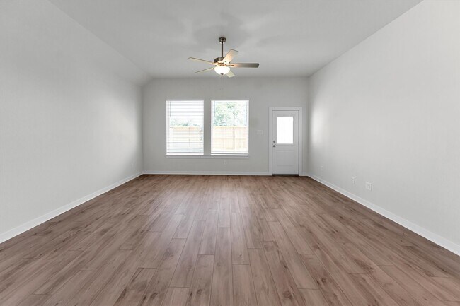 Photo - 16930 Tulip Row Ln