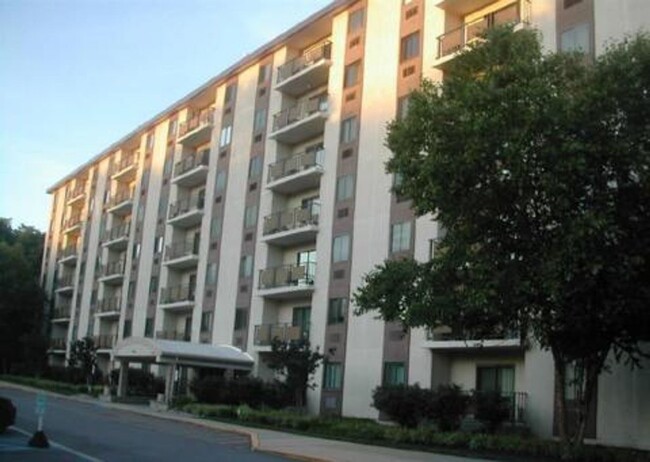 Towers of Valley Run - 1 Bedroom Condo in ... - Towers of Valley Run - 1 Bedroom Condo in ...