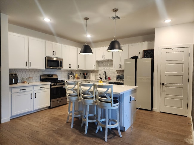 Photo - 40545 W Chambers Dr