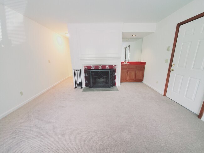 Photo - 55 Glenbrook Rd Unit 1