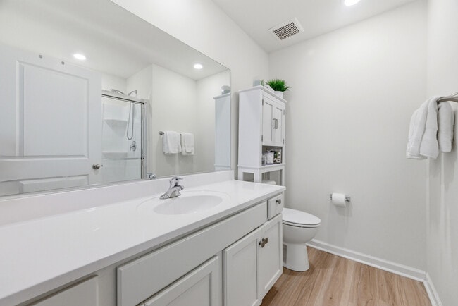 Photo - 1615 Independence Blvd