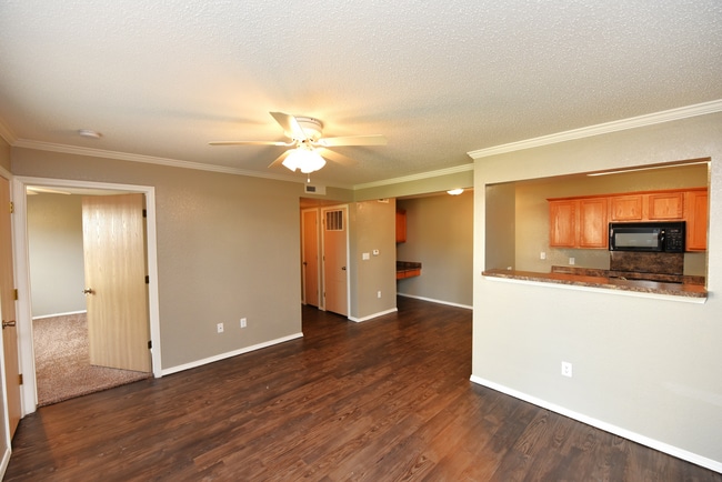 CrownRidge Apartments