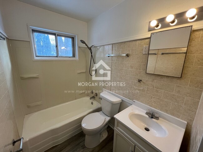 Photo - 2002 Kerrwood Dr