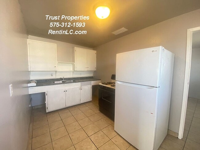Photo - 614 S Almendra St Unit 01