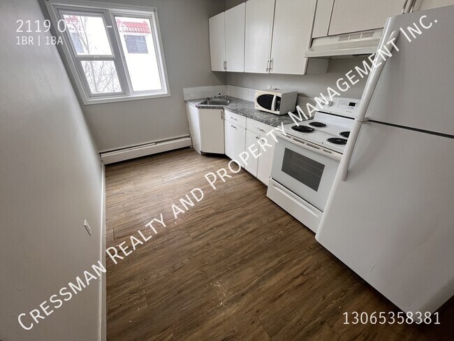 Photo - 1 bed 1 bath APARTMENT located downtown Regina, SK Unit 6