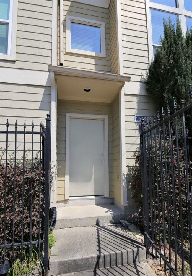 Photo - 1519 Anita St