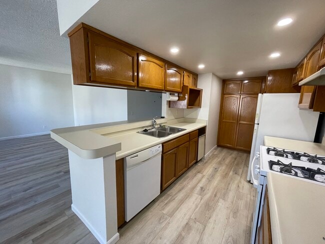 Photo - 6033 Estelle St Townhome