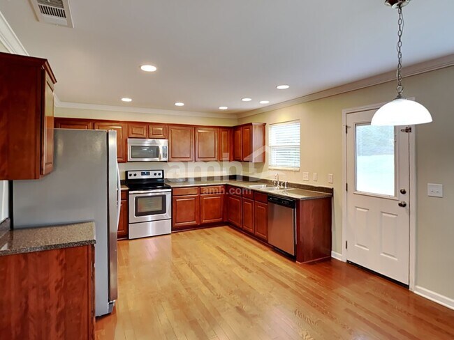 Photo - 1039 Fulman Rd