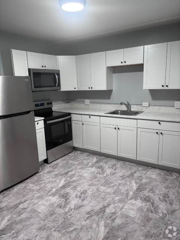 Building Photo - 126 McGavock Pk Rental