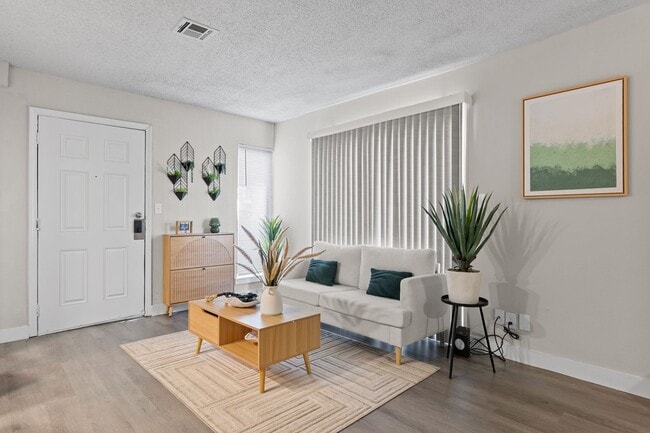 Avia Apartments