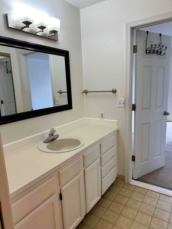 Photo - 1580 Chattaroy Cir Unit 3