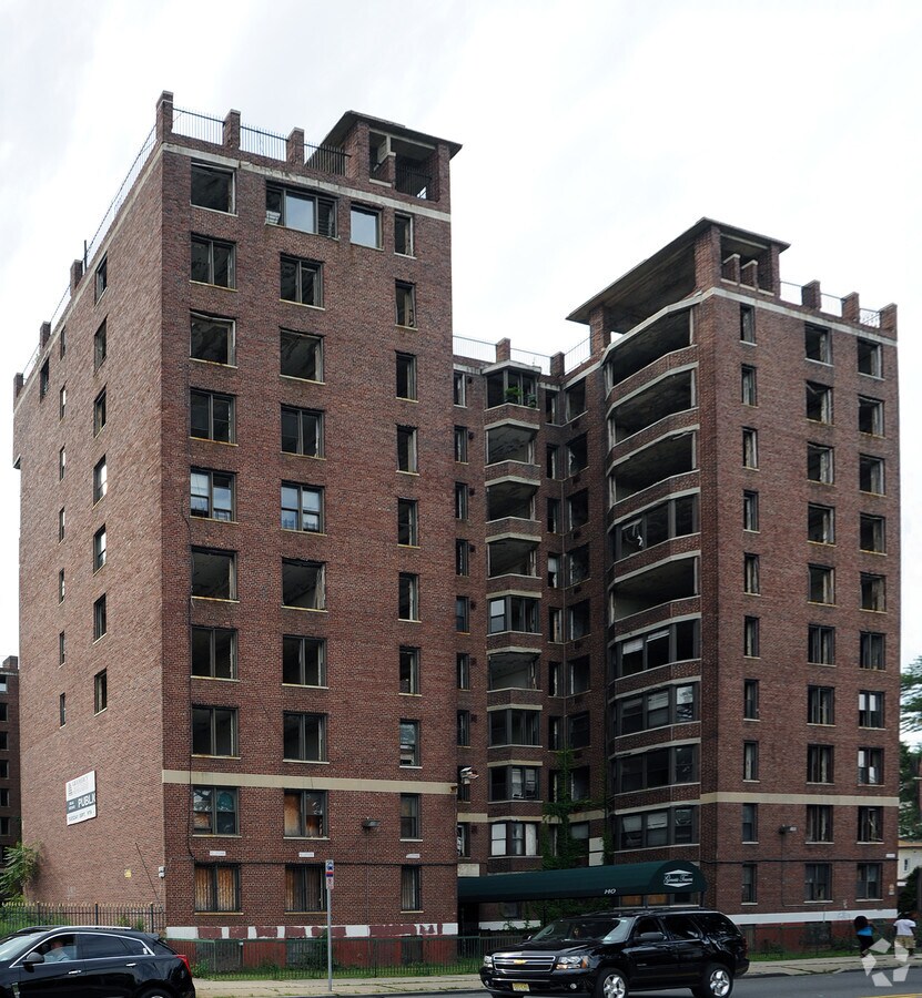 Photo - Genesis Towers Apartments