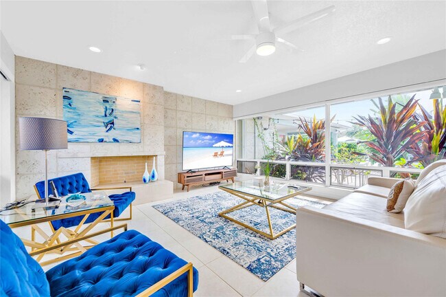 Photo - 2740 NE 15th St