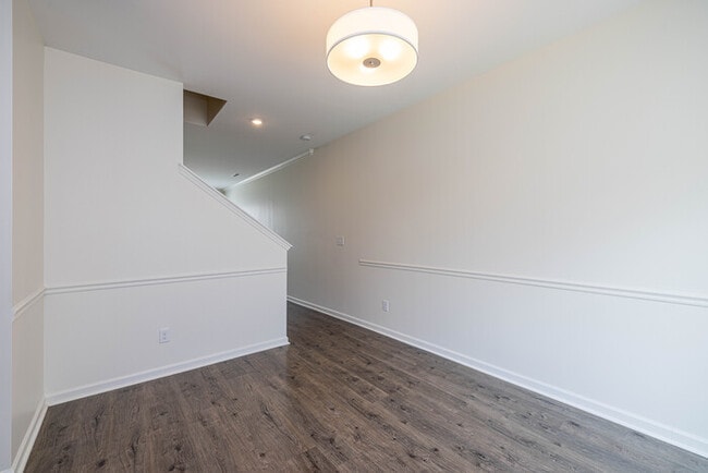 Photo - 3BD/2.5BTH Townhome North Western School District - SPRING SPECIAL