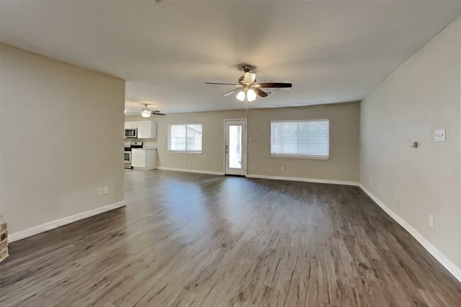 Photo - 3007 Birch Creek Dr