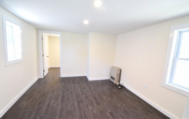 Photo - 37 Dudley Ln