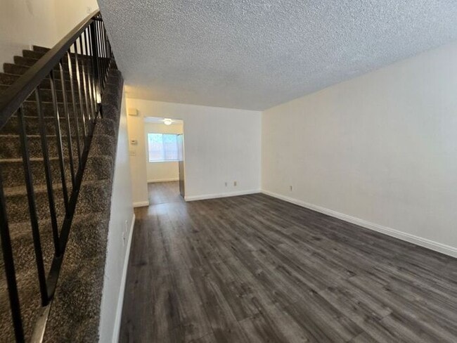 3-Bedroom, 2.5-Bath Tri-Level Townhome Near UNR & Downtown Reno